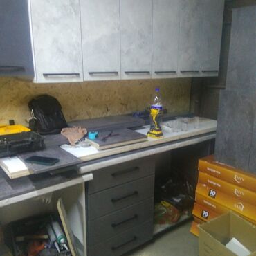 шкаф на кухни: Кухонный гарнитур, Шкаф, цвет - Серый, Новый