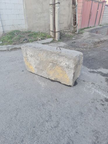 бетон мешалки: Блок из бетона. Самовывоз