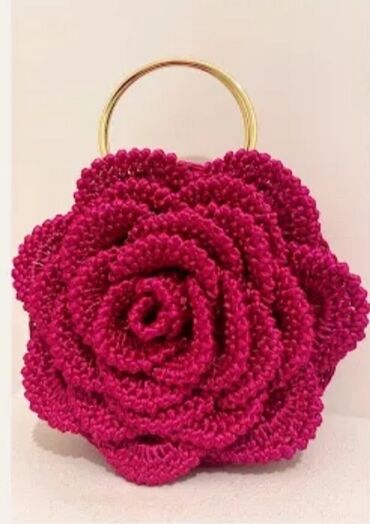 Dəstlər: Əl işi toxunma uşaq geyimləri və aksessuarları. Hər biri sifarişlə — 40