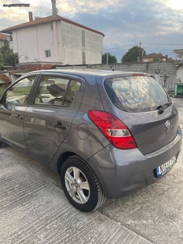 Hyundai: Hyundai i20: 1.3 l. | 2009 έ. Χάτσμπακ — 10