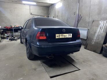 Volkswagen: Volkswagen Jetta: 2000 г., 2 л, Автомат, Бензин, Седан