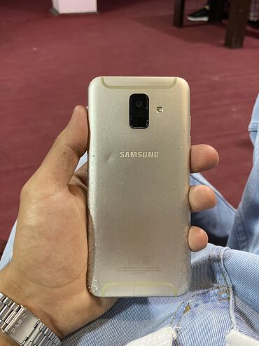 bu telefonlar: Samsung Galaxy A6, 32 GB, rəng - Qızılı, Barmaq izi