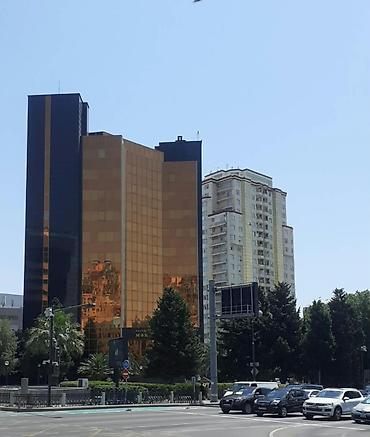 Şəhərin 28 may ərazisində Mərkəzi bank.28 Moll. Milli Konservatoriya