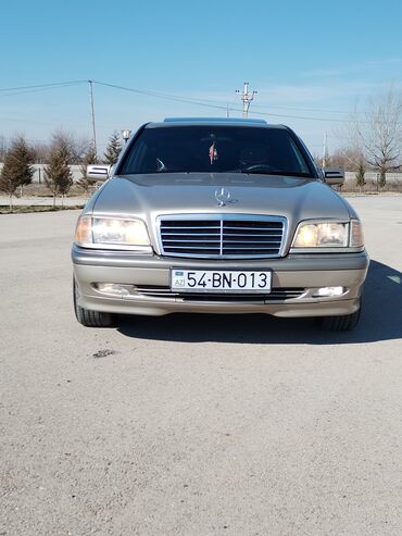 180: Mercedes-Benz C 180: 1.8 l | 1999 il Sedan