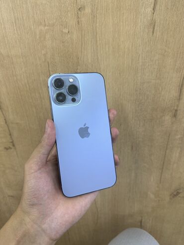 Apple iPhone: IPhone 13 Pro Max, Б/у, 256 ГБ, Голубой, Зарядное устройство, Защитное стекло, Чехол, 94 %