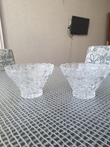 Konfet qabları: Cüt satilir 40azn, unvan nesimi bazarinin yani istenilen metroya — 8