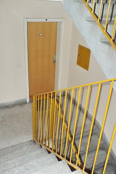 Dugoročno: Soba u Nisu za studenta - 100EU. U cenu je sve uracunato: grejanje — 5