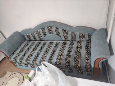 диван односпальная: Диван-кровать, цвет - Голубой, Б/у