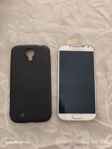 Boşqablar: Samsung Galaxy S4, 16 GB, rəng - Ağ, Sensor