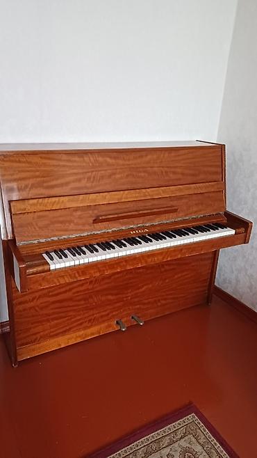 Пианино: Срочно продаю Пианино RIGA. Красное дерево, состояние отличное! В — 3