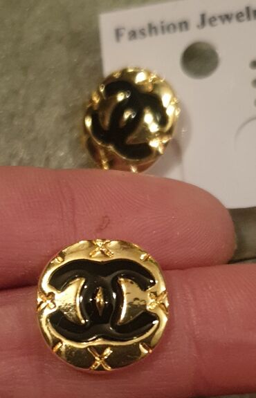 Minđuše: Minđuše na šraf, Chanel, Materijal: Hirurški čelik — 12