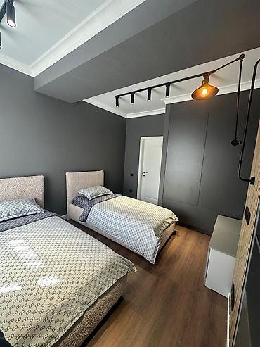 hostel osh: 4 комнаты, Бишкек Парк ТРЦ, Бытовая техника, Домофон, Душевая кабина — 7