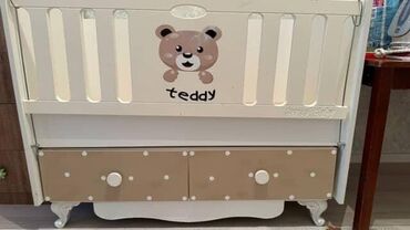 Gəzinti arabaları: Oğlan və qız üçün, Beşik