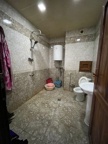 Köhnə tikili: Xırdalan, 3 otaqlı, Köhnə tikili, 111 kv. m — 3