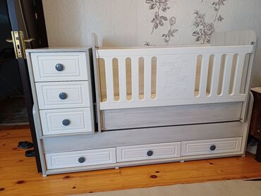 двухъярусная кровать для мальчика: Для девочки и мальчика, Новый, Четырехугольная, Колыбель, Без бортиков, С матрасом, С механизмом качания