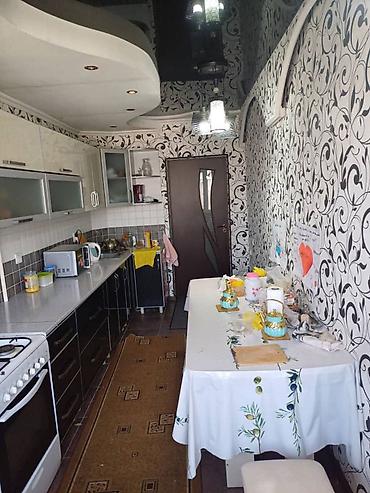 Продажа комнат: Продается 3- х комнатная квартира в районе Оторбаева. 3-этаж. 105 — 8