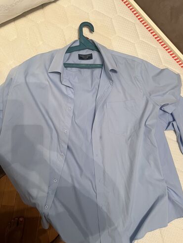 Köynəklər: Bezileri yenidir. 2si cemi 1 defe geyinilib. Hamisi 42 olchu. Hamsi — 5