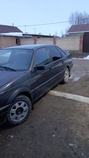 машины гольф: Volkswagen Passat: 1989 г., 1.8 л, Механика, Бензин, Седан