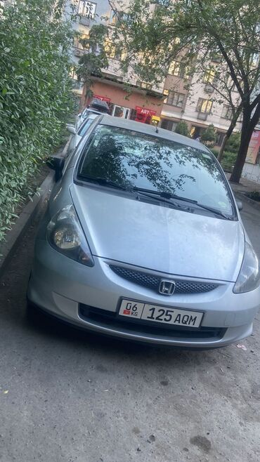 купить автомобиль маз в бишкеке: Honda Jazz: 2005 г., 1.4 л, Механика, Бензин, Хетчбек