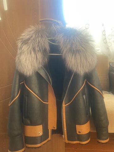 2 el esya satışı: Женская куртка L (EU 40), цвет - Черный