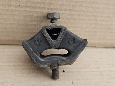 Подушки мотора: Подушка мотора BMW 1988 г., Б/у, Оригинал, Германия — 5