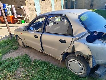 разбитые авто: Chevrolet Lanos: 2008 г., Механика, Бензин, Седан — 2