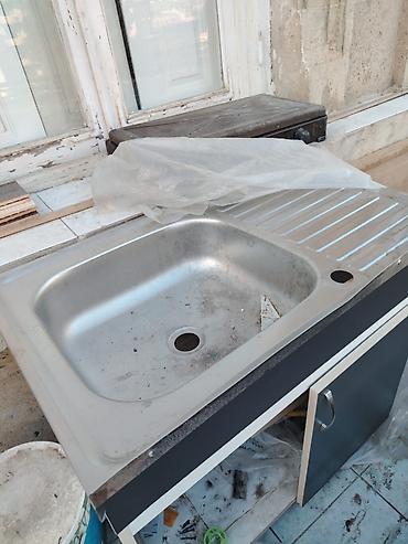 metbext moyka: Mətbəx üçün çanaq. Təzədir. Amma altındakı şkafın bir qapısını yenidən — 3