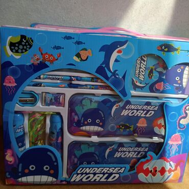 Qələm qabları: Set şəklində uşaqlar üçün xəttkeş yontan karandaş penal pozan — 6