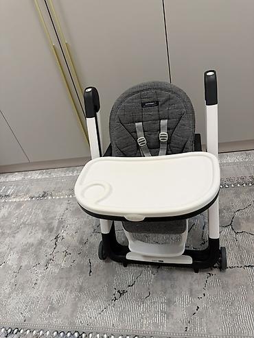 анатомический: Детский стульчик для кормления Peg Perego Siesta Follow Me в расцветке — 3