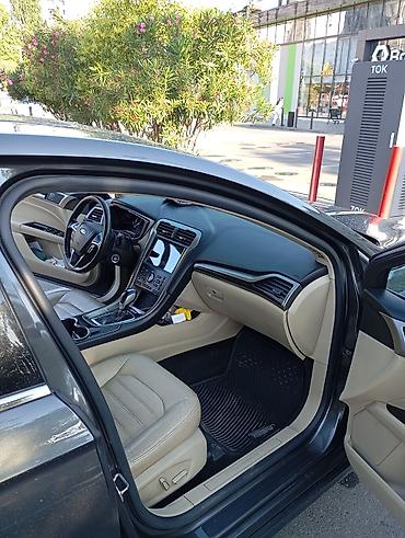 Avtomobil satışı: Ford Fusion sedan – geniş və komfortlu salon - Rəng: tünd boz kuzov — 1