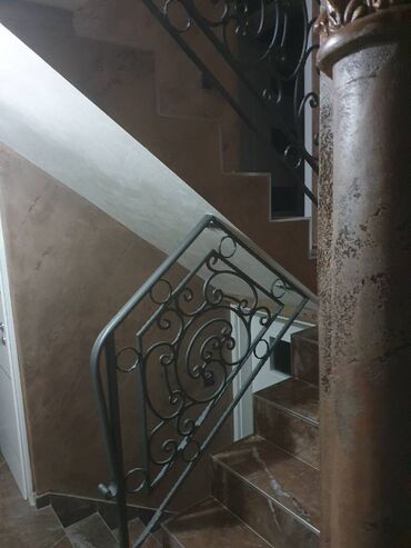 Kuće na prodaju: 150 kv. m, 5 soba — 12