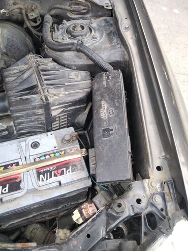 Mazda: Mazda Tribute: 2.3 l | 2004 il Ofrouder/SUV — 18