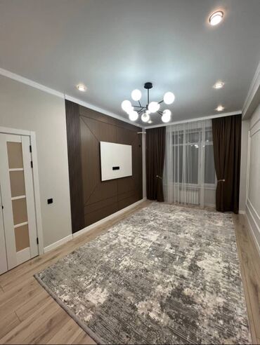 стол для растяжки спины: 1 комната, 43 м², Элитка, 4 этаж, Дизайнерский ремонт