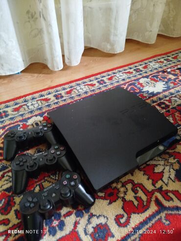 ремонт джойстиков: Продаю срочно sonyplaystation 3 за 12500 3 джойстика, скачены 4 игры