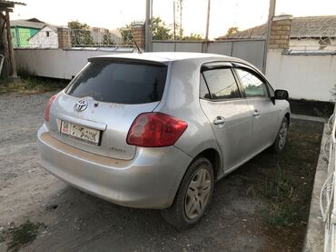 машина а 6: Toyota Auris: 2008 г., 1.6 л, Механика, Бензин, Хэтчбэк