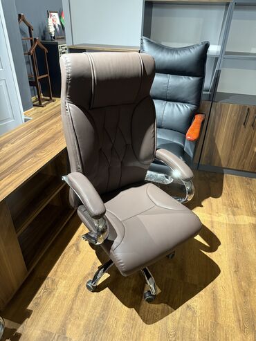 Ofis oturacaqları: 🔷️Zemanetli Kreslolar 🔶️Catdirilma var 🔷️Reng secimi 🔶️Topdan ve ya — 9