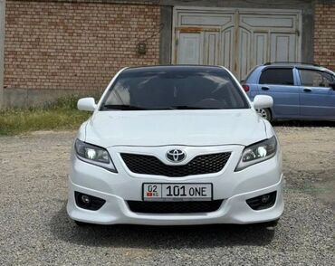 продаю тойота каролла: Toyota Camry: 2010 г., 2.5 л, Робот, Бензин, Седан