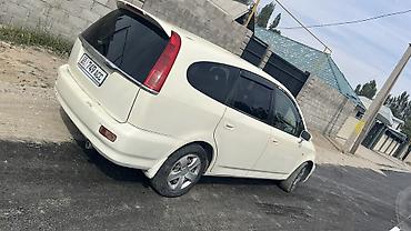 сиденья стрим: Honda Stream: 2002 г., 2 л, Автомат, Газ, Минивэн — 4