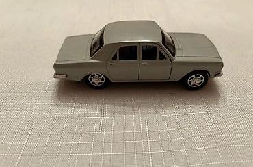 pişikli oyunlar: Metal oyuncaq avtomobil modeli - Tip: Sedan kuzovlu klassik — 3