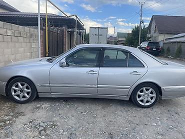 q7 audi: Mercedes-Benz E-Class: 2002 г., 3.2 л, Автомат, Бензин, Седан — 6
