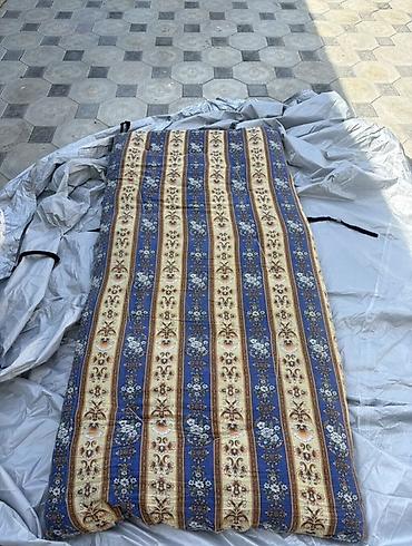 dosək satisi: Yorğan döşek ikisi bir arada satılır tezedir. bakıda pulsuz çatdırılma — 2