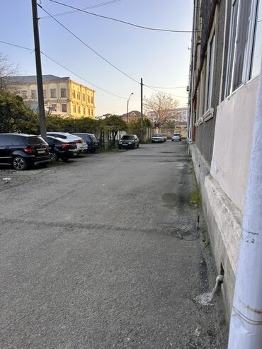 Binalar: Orta təmirli təmirə ehtiyacı var. Həyətdə bağı var, su quyusu, wifi -da lalafo.az — 2 Binalar: Orta təmirli təmirə ehtiyacı var. Həyətdə bağı var, su quyusu, wifi — 2