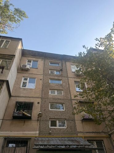 продаю участок заречное: 1 бөлмө, 32 кв. м, 104-серия, 4 кабат, Косметикалык ремонт