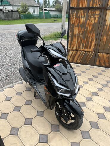 мотоциклы ducati: Продаю скутер 150 куб на полном ходу как новый документ есть стоит