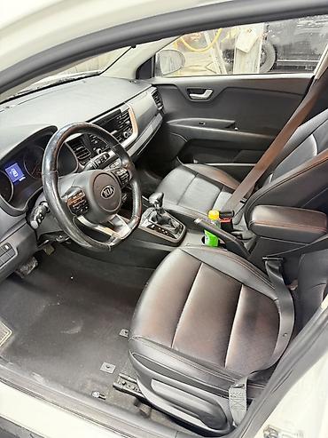 кия ро: Kia Stonic: 2017 г., 1.6 л, Вариатор, Дизель, Кроссовер — 8