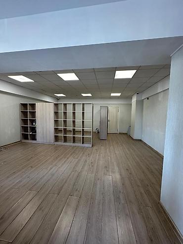 Продажа офисов: Продажа офисов 101 м², С ремонтом, С мебелью, Многоэтажное здание, 1 этаж — 8