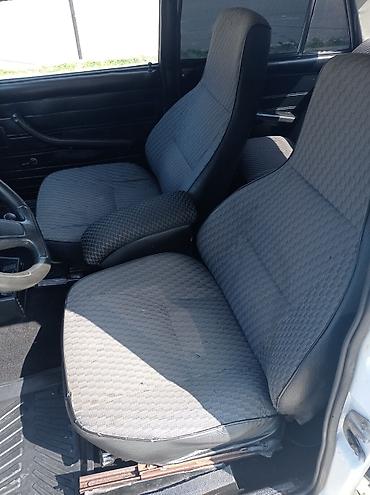 VAZ (LADA): VAZ 2107 “LADA Riva” sedan - Kuzov: ağ rəng, 4 qapı, klassik künclü — 10