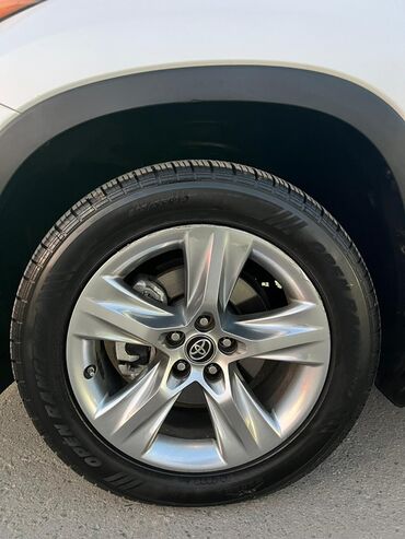 обмен машинами с доплатой: Toyota Highlander: 2019 г., 3.5 л, Автомат, Бензин, Кроссовер