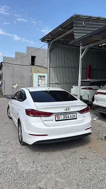 аудио техника: Hyundai Avante: 2017 г., 1.6 л, Автомат, Бензин, Седан — 2