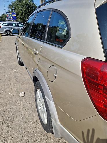 moj auto: Prodajem Chevrolet Captivu, sa pogonom na sva cetiri tocka, sa sedam — 4